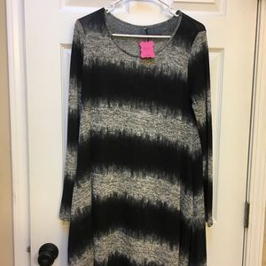 Boutique black and grey tunic